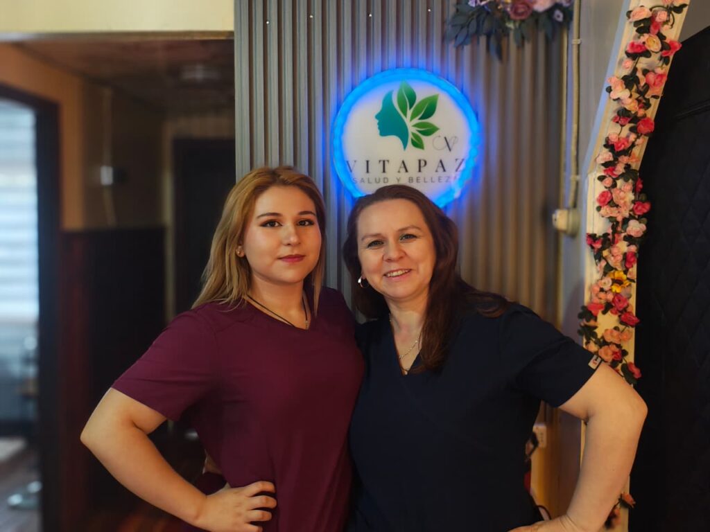 Equipo Vitapaz - Caroline y María Paz, fundadoras madre e hija